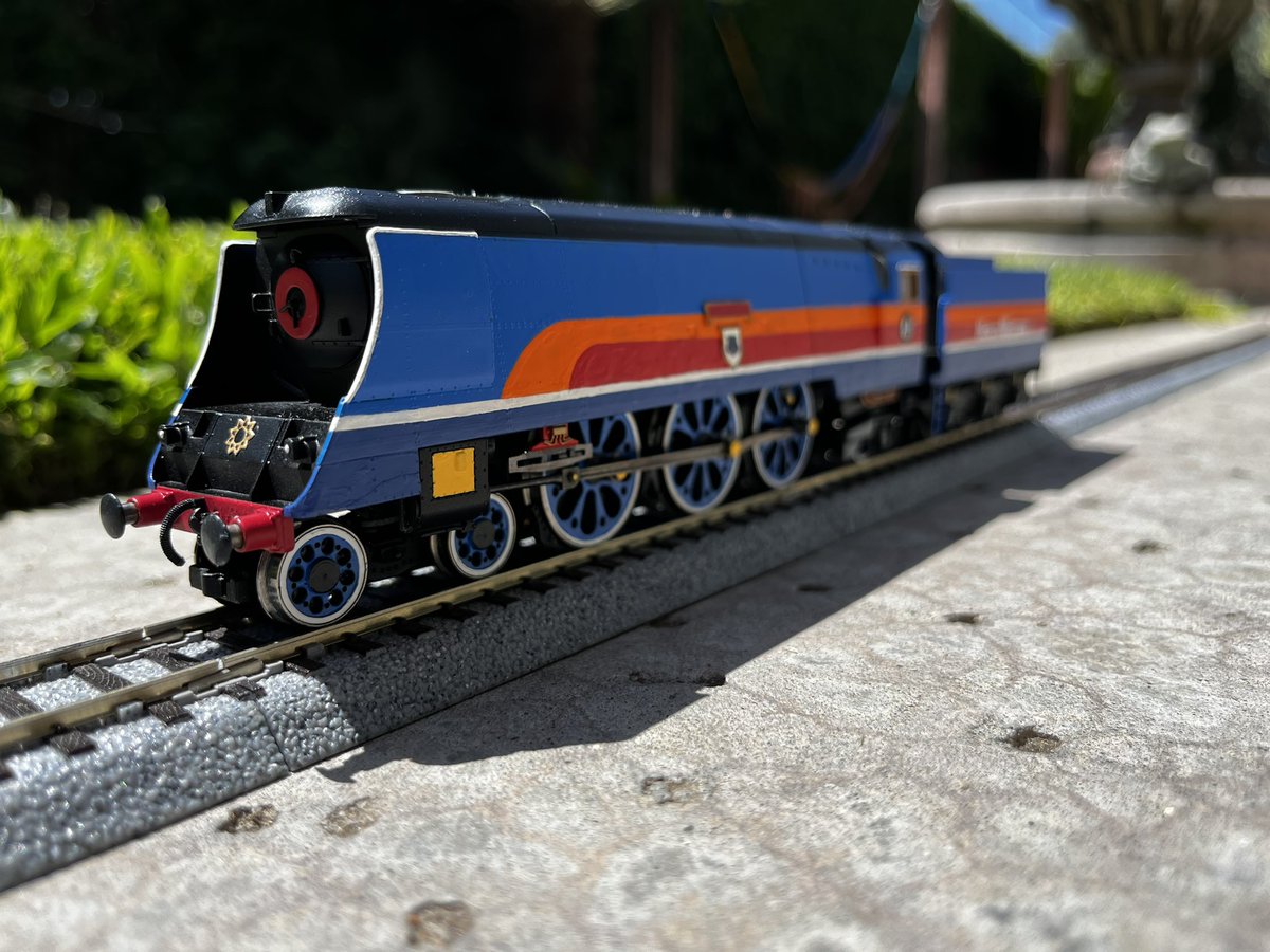 magicrailwayst's tweet photo. to make a long hiatus short, this is my interpretation of rebecca ! she’s basically the same but blue and different little logos on her hehe. probably the most fun i’ve had painting a model train in a while. i also used water decals for the first time which was sick. https://t.co/Svf2vYtPl4
