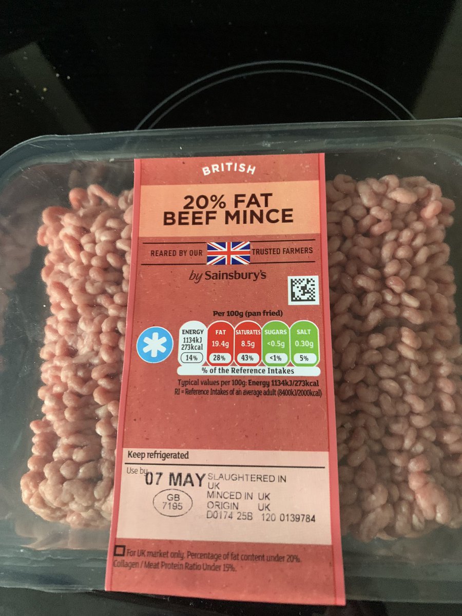 Mingaminoo's tweet photo. @sainsburys So, I got mince out for tonight’s dinner, to find it had last Saturday’s date on it-the day our online delivery came-maybe I should’ve checked date but I find it appalling, it had such a short date &amp; no note if date on email?? So it’s been binned-great! 🙄 https://t.co/2IfbeWJ3FZ