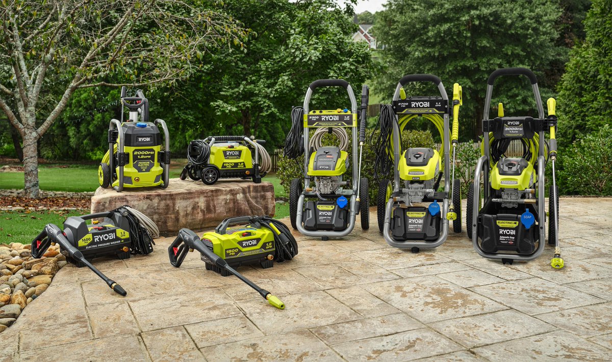 ProToolReviews's tweet image. Hey #homeowners, have you heard about @RYOBItoolsusa's new 3000 PSI pressure washer? It puts out 1.1 GPM of force while blasting away dirt and grime. Best of all? It's fully electric. Get it now exclusively at @HomeDepot!
#powerwashing #ptrryo22
