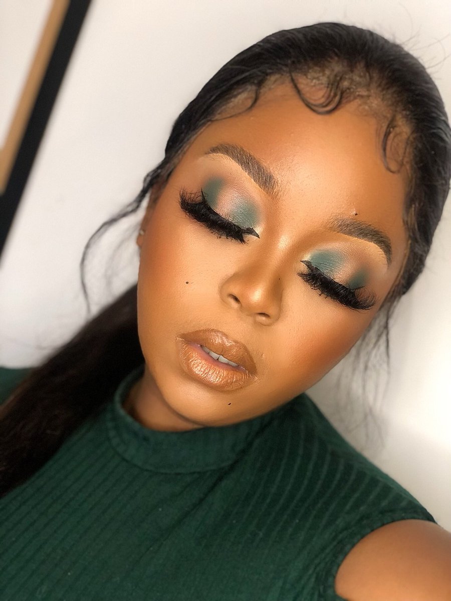 DZOLLHOUSE's tweet photo. Hey Dzolls! 💕
WE ARE NOW BASED IN CAPE TOWN ✨💄
For makeup bookings contact us via WhatsApp: 0640054067
Email : dzollhouse@gmail.com 
Please RT for awareness 
#CapeTown #CapeTownMUA #capetownmakeupartist #artist #makeupartist #southafricanmua #TheWifeShowmax  #cpt #GirlTalkZA https://t.co/fgHxGFWPng