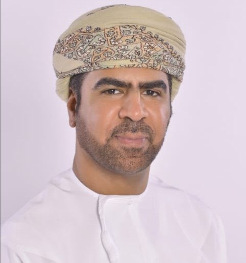omar1ohc's tweet photo. م.عبدالرحمن اليحيائي الرئيس التنفيذي للجمعية العُمانية #أوبال أحد الكفاءات الوطنية من أبناء #محافظة_الظاهرة المُخلصين ،ويُعول عليه الكثير لما يملكه من القدرة والكفاءة التي تأهلانه للمضي قدمًا نحو تنمية قطاع الطاقة والمعادن ،وتحقيق نمو اقتصادي مستدام قائم على المعرفة والتكنولوجيا. https://t.co/HOCCI3VsrW