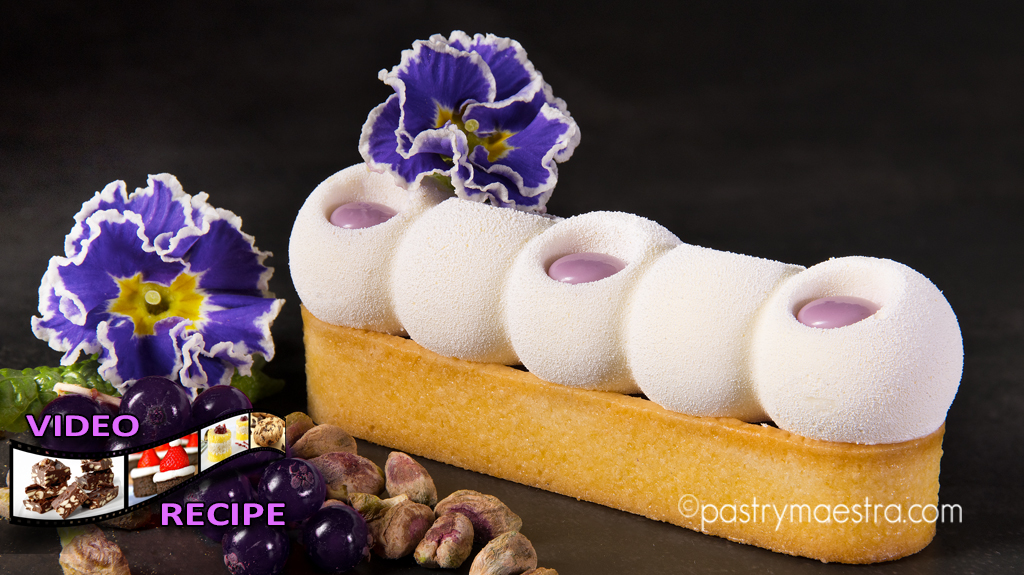 PastryMaestra's tweet photo. New video! 🥰
Black Currant and White Chocolate Tarts!
https://t.co/XVi8CsRu4P

The link to the recipe is in the video description!

#tarts #blackcurrant #pastrymaestra #sweetnessishappines https://t.co/b6yg2ZjOm5