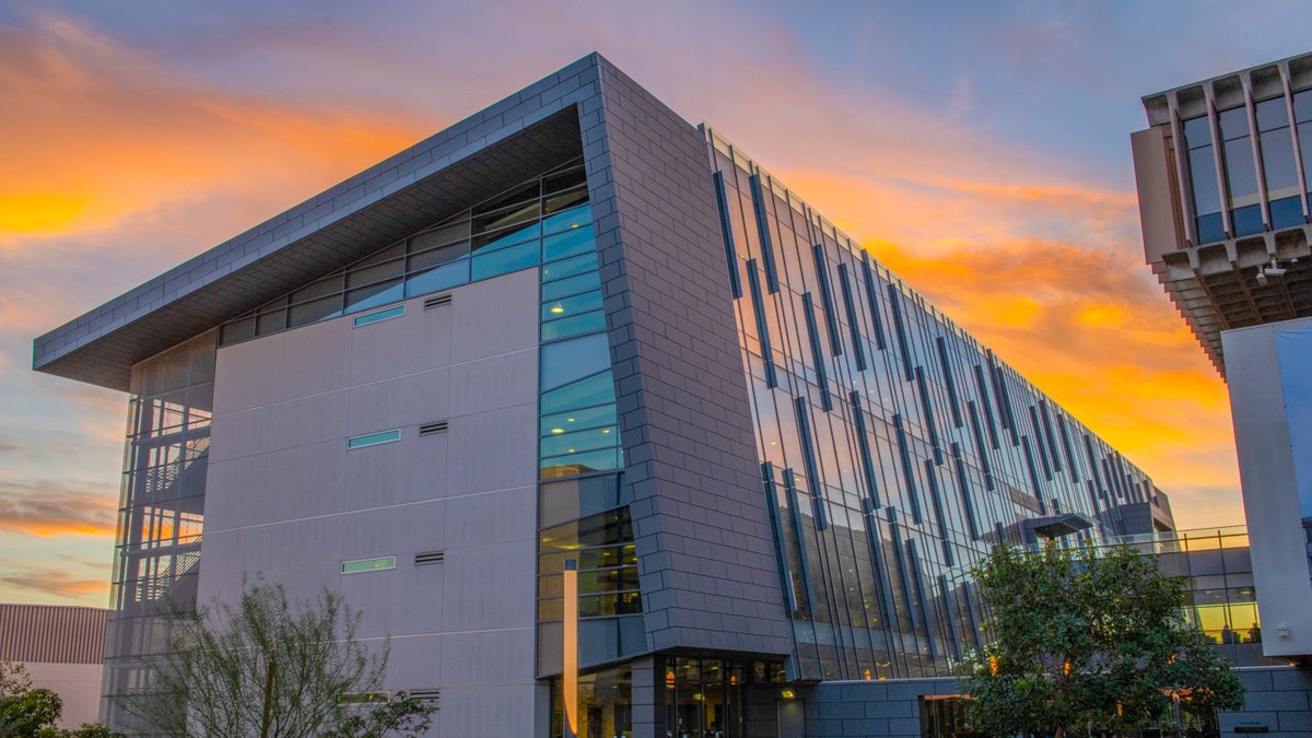 DominguezHills's tweet image. Happy Week 15, #Toros! 😎 

REMINDER:  The library will have extended hours during pre-Finals and Finals from May 9 - May 20 🗓️ ⏰ 

✨ M - TH: 8AM - 1AM
✨Fridays: 8AM - 5PM
✨Saturdays: 11AM - 5PM
✨Sundays: 12PM - 5PM

📚: @CSUDHLib