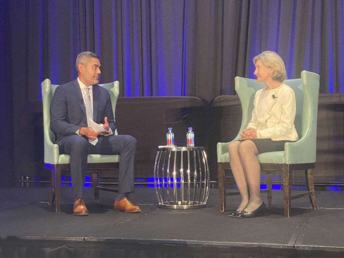 JudgeClayJ's tweet photo. .@NDCC luncheon with @kaybaileyhutch @ChancellorLonon @Marketwave @AECOM @oncor @DallasBizNews and many others👍 Business is booming in @DallasCountyTx ! https://t.co/Pe8b4zasg0