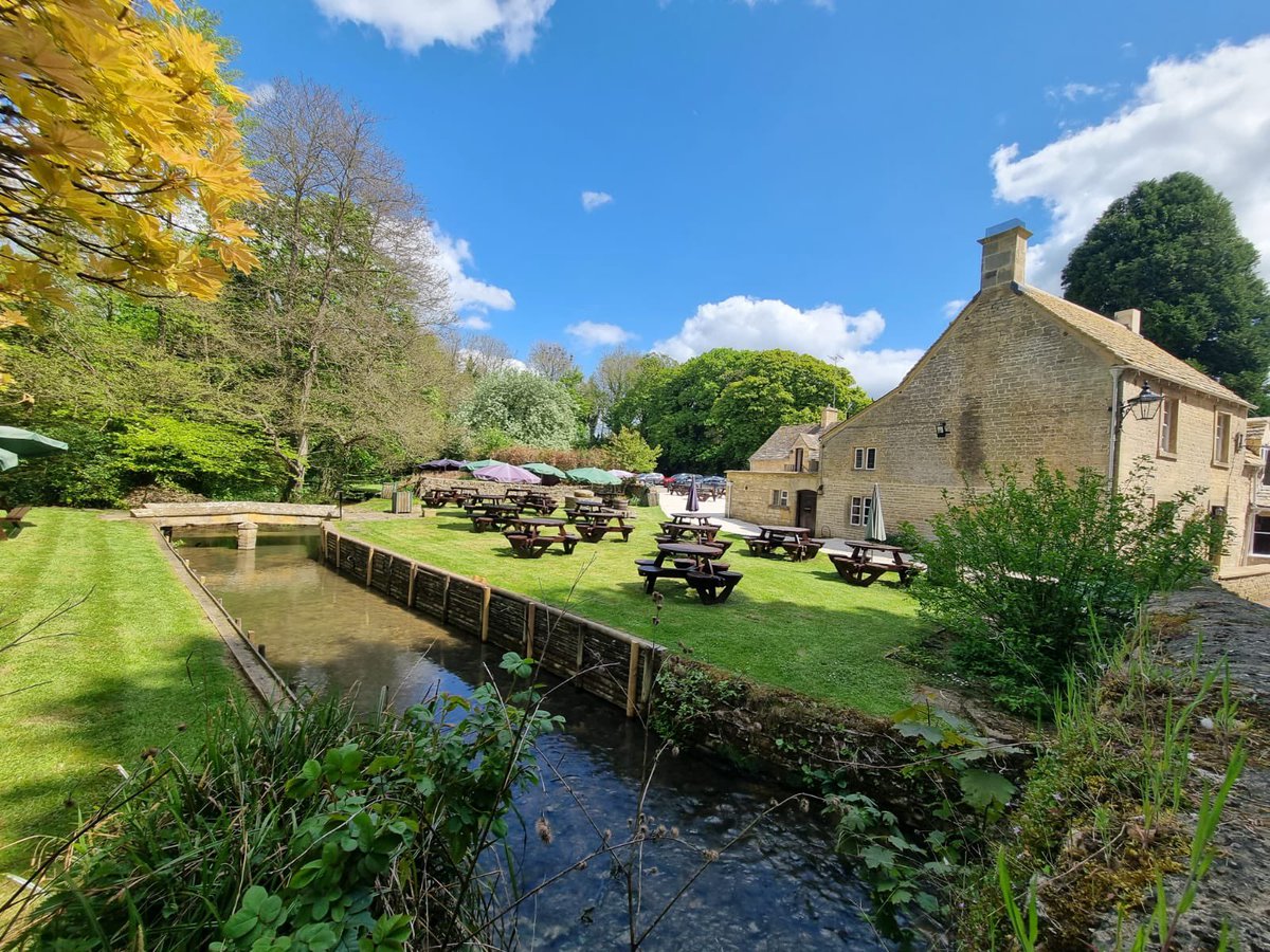 GIVEAWAY! 

To celebrate the upcoming opening of The Mill we have a £25 voucher to spend with us on both food and drink! 

Simply RT &amp; Follow our page to be entered into the prize draw 🏅 

Entries close on Sunday evening, good luck!