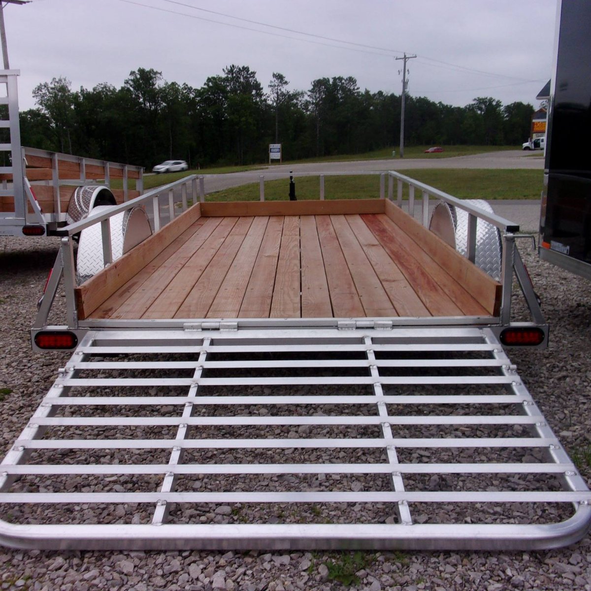 S_S_AUTO's tweet photo. There's no better feeling than driving off our lot with your new trailer. Come visit us to find your dream trailer! https://t.co/ghKQOjvfSN