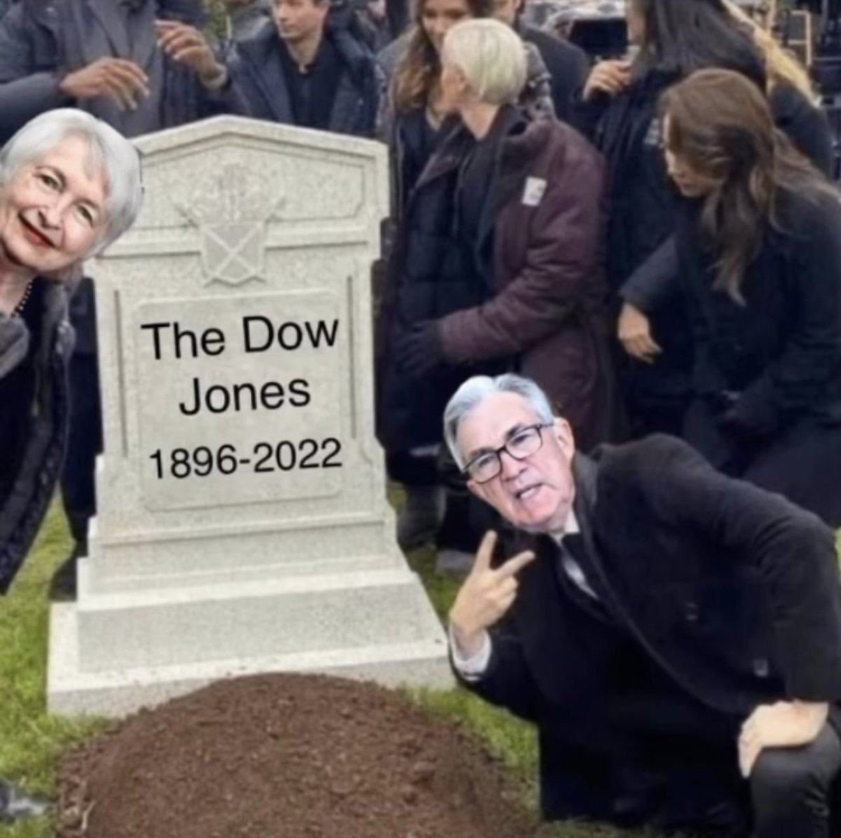 Harryleemedia's tweet photo. R.I.P https://t.co/oU9g2F80BX