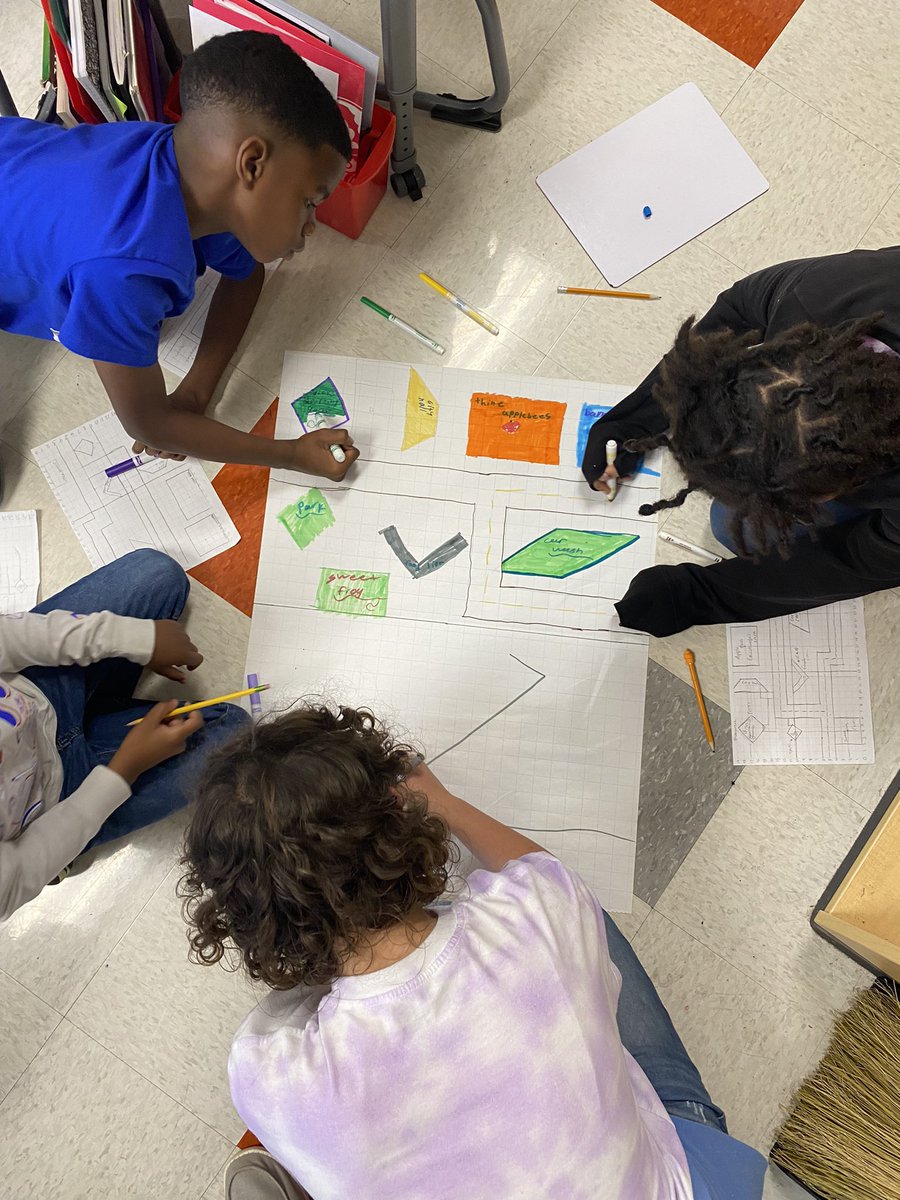 MsBennettROSA's tweet photo. Collaboratively creating aerial and street views of their “Quadrilateral Cities”. #EngageCreateSOAR @ROSArockets @ROSAMrsEller https://t.co/RTNksL5wF1