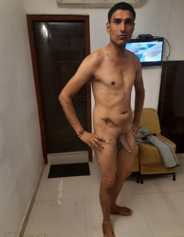 Amit25311's tweet photo. Desi Jat from Ghaziabad. 9 inch cock.
Retweet if you wana see more desi nude boys https://t.co/WGVjUYM9Dx