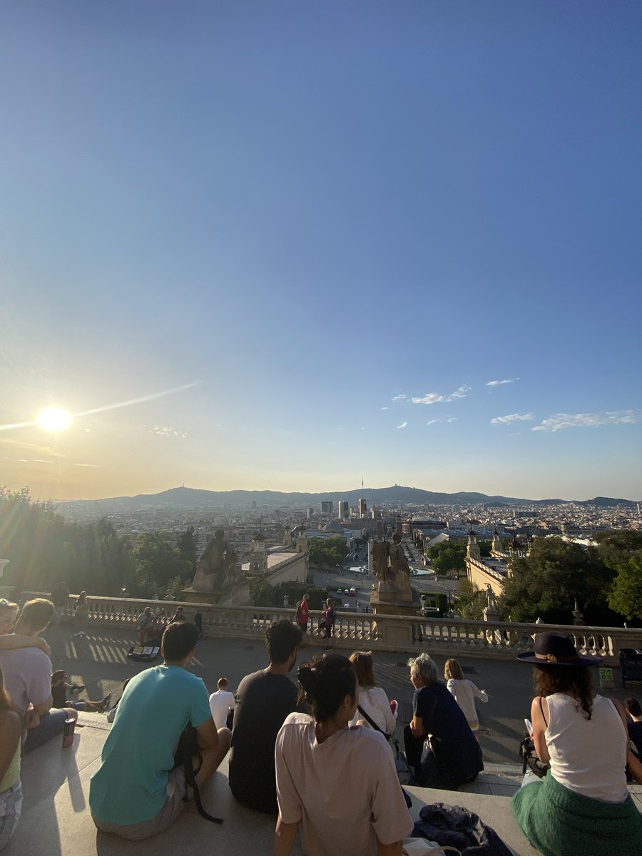 MikePumpeo's tweet photo. when charts are down, time to go for a run and enjoy the sun

beautiful barcelona 🌞

$BTC $LUNA $UST https://t.co/rqUTT5DJXh