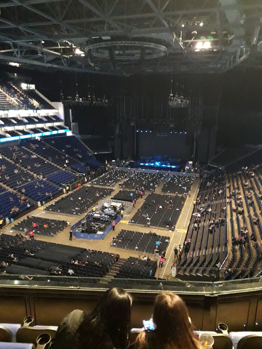 wittyboy52's tweet image. 15 years since I last saw them, very excited to @Tool @TheO2 tonight. #fearinoculum #notquite10000days