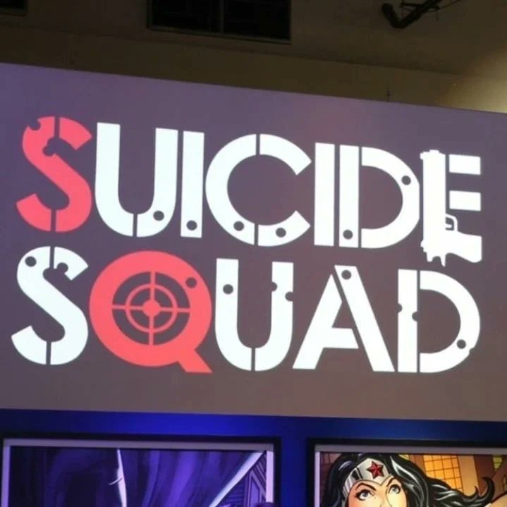 Miguelon_DC's tweet photo. David Ayer tries to send us a message?? May 20th is approaching and it's time to #RELEASETHEAYERCUT 
#ReleaseTheAyerCut
🃏🃏🃏🃏🦇💚
#Restorethesnyderverse
@DavidAyerMovies https://t.co/9YAlW1a8PS