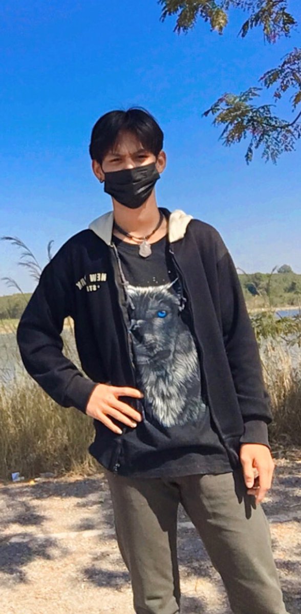 Samart_15's tweet photo. ไปนอนด้วยได้ป่าว อยากโดนกอด🥺                    #อุดรธานี #เงี่ยนไปดิ55 https://t.co/4HyXB4h17r