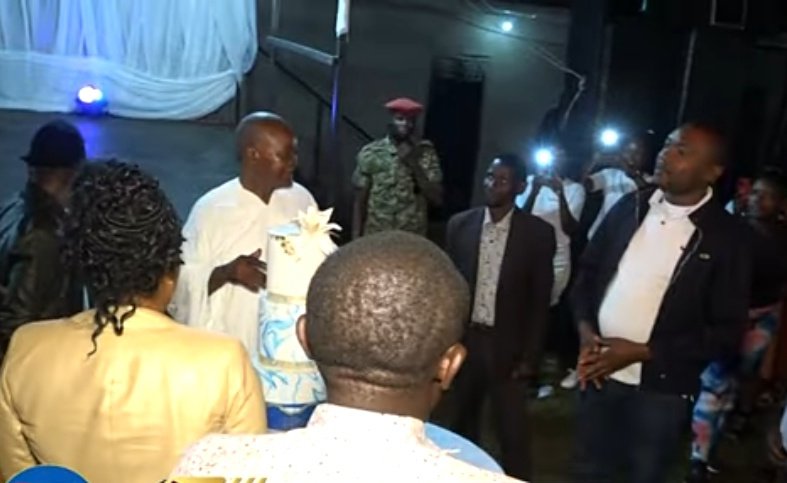 DanielLutaaya's tweet photo. Sheebah performed at former Vice President Gilbert Bukenya's birthday party this weekend. He was celebrating 73 years of age.
End of tweet. https://t.co/LmvdPbiJz3