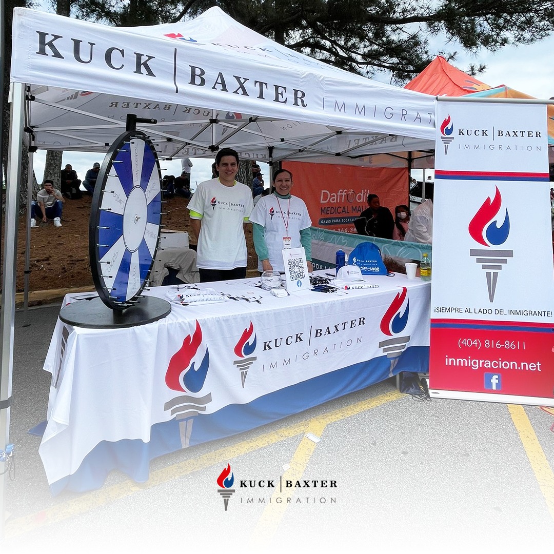 KuckBaxter's tweet photo. 🇲🇽 Gracias a todos por asistir a este lindo evento 🤩🥳compartimos un gran espacio con la comunidad 

👨‍👩‍👧‍👦 Kuck Baxter Immigration, Siempre al lado del Inmigrante! 👨‍⚖️

#abogados #cincodemayo #mexico #comunidad #latinos #inmigracion #familia #latinos #visa #cincodemayo #mexico https://t.co/UnFi8yULAG