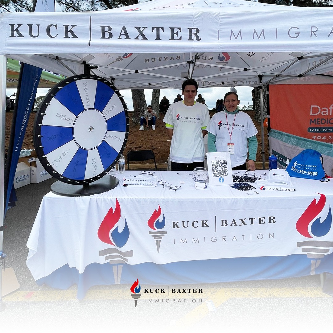 KuckBaxter's tweet photo. 🇲🇽 Gracias a todos por asistir a este lindo evento 🤩🥳compartimos un gran espacio con la comunidad 

👨‍👩‍👧‍👦 Kuck Baxter Immigration, Siempre al lado del Inmigrante! 👨‍⚖️

#abogados #cincodemayo #mexico #comunidad #latinos #inmigracion #familia #latinos #visa #cincodemayo #mexico https://t.co/UnFi8yULAG