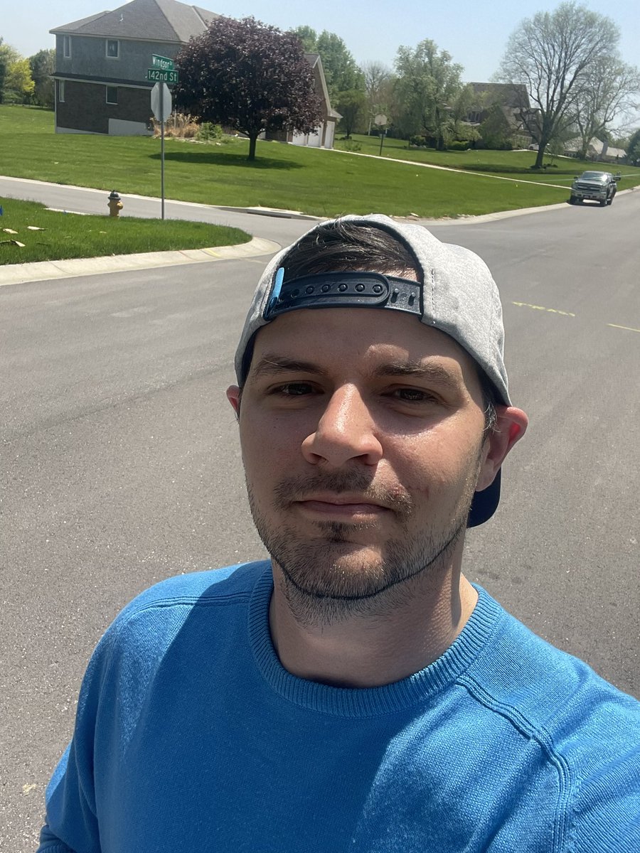 Dustin Maurer tweet media