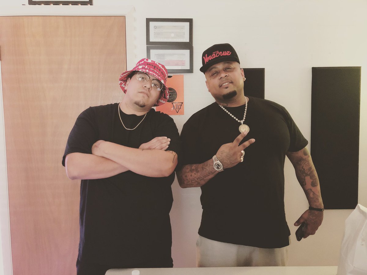 Youngtonefr's tweet photo. I’ve been working In the LDT studios! “If you wanna be a legend surround yourself with legends” Young Tone &amp; BigLiveola #studio #work #music #rap #rapmusic #Texas #TexasMusic #Dirtysouth #Knowmtalmbout #dreamchasin #dreamstoreality #hiphiprap #YoungTone #Liveola https://t.co/9vEwQcms8e