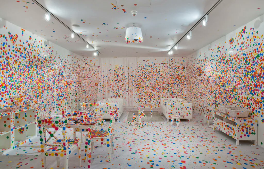 MarkGHWestall's tweet photo. Yayoi Kusama’s The obliteration room coming to Tate Modern for the Summer https://t.co/PsDpb6cMVq #kusama @Tate https://t.co/txB6d51DHI