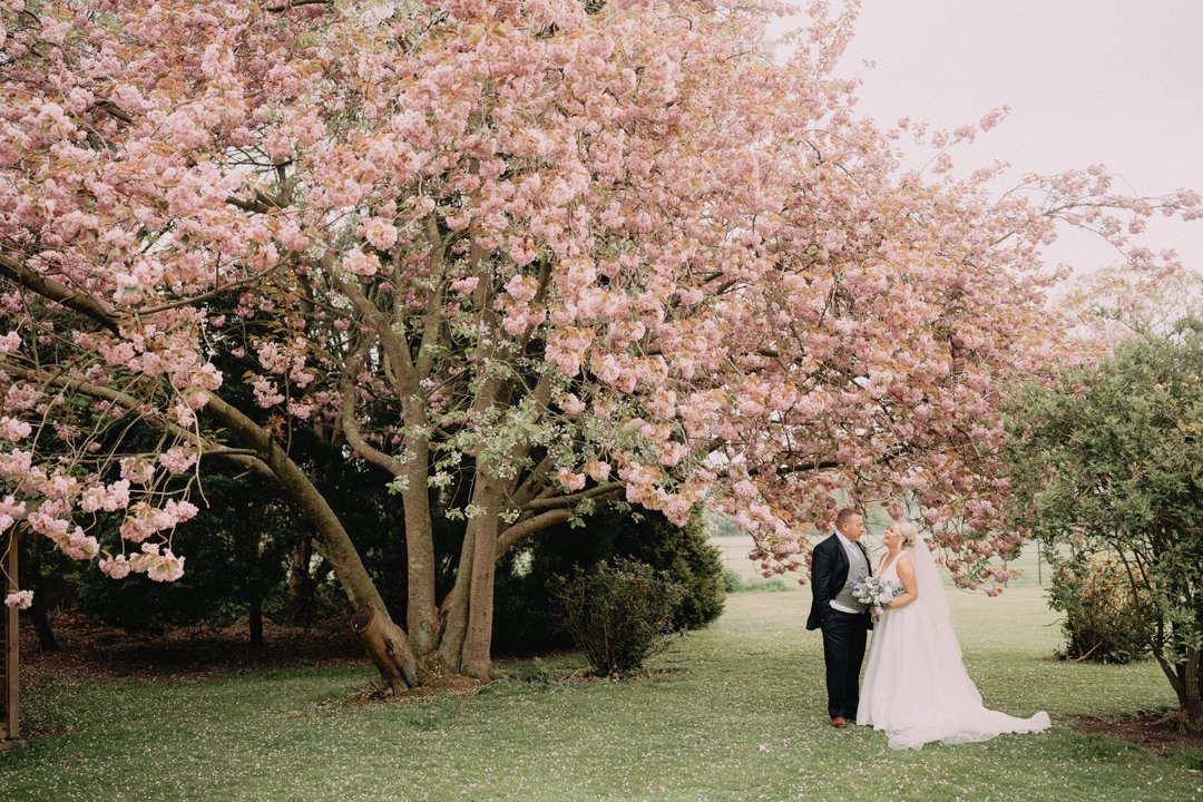 It was such a perfect day for Hannah + Tim.  Walking around the gorgeous @risehall gardens and we found this beautiful blossom tree.

@mrshannahgreenaway
@wonderlandblooms_
#paulliddementweddingstories #risehalll #weddingphotography #risehallweddings #yorkshireweddings #yorkshi