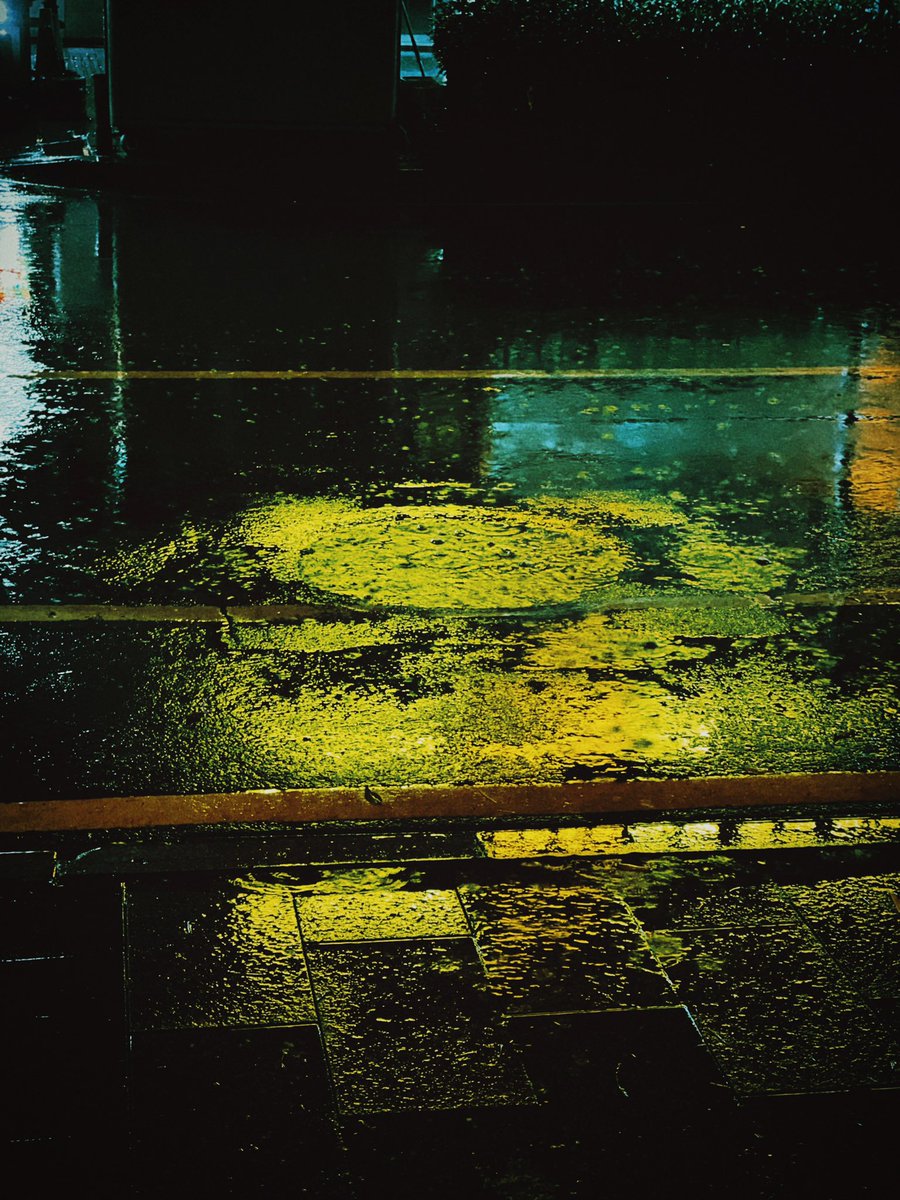 Fayefffan's tweet photo. 雨夜随手拍

#photography #photo https://t.co/02pwESVr50