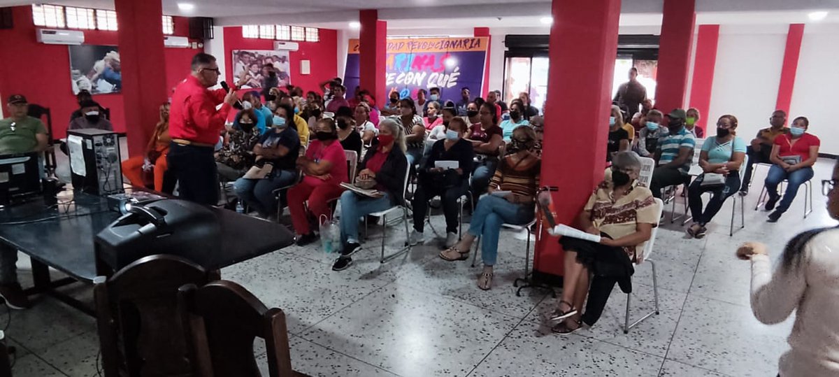 VP de Formación del PSUV tweet media