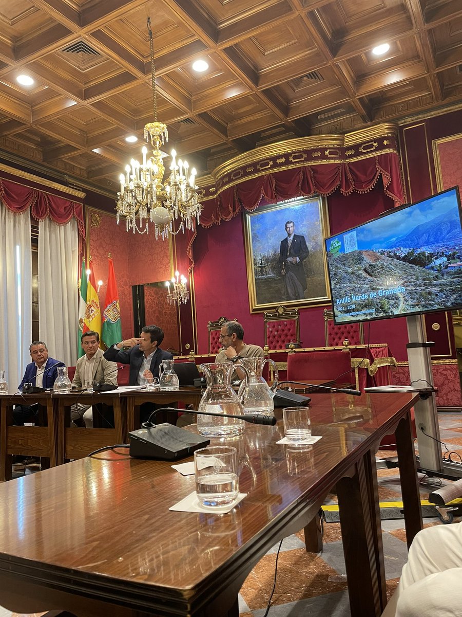 Hoy he tenido la oportunidad de asistir a la presentación del proyecto “Anillo Verde de Granada” de la mano de <a href="/aytogr/">Ayuntamiento de Granada</a> <a href="/PlanetSpain/">Fundación Plant-for-the-Planet España</a> para ver sinergías a través de @ArcticGamingES y la comunidad gaming de Granada. Sin duda colaboraremos, es momento de apoyar 👌🏼 #AnilloVerdeGranada