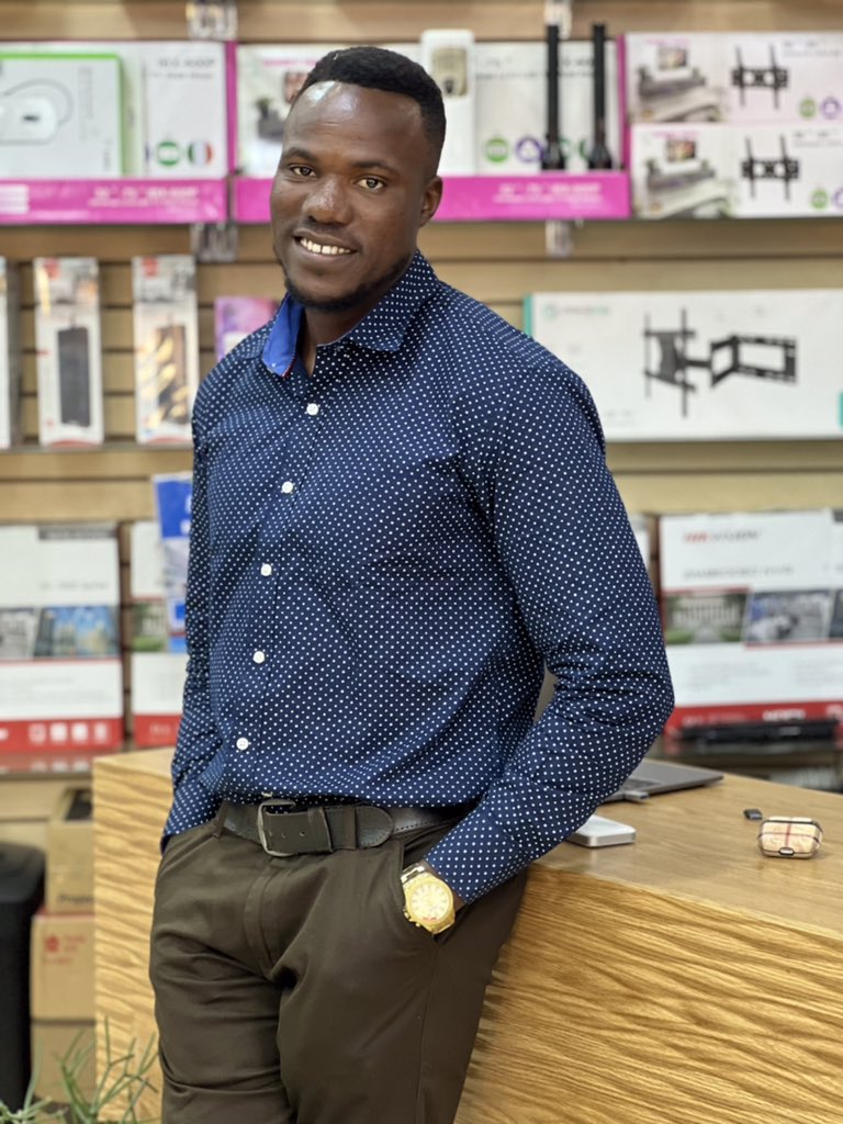 PromoterPuchi's tweet photo. •Keep smiling, because life is a beautiful thing and there's so much to smile about. https://t.co/tKplX2G1V6