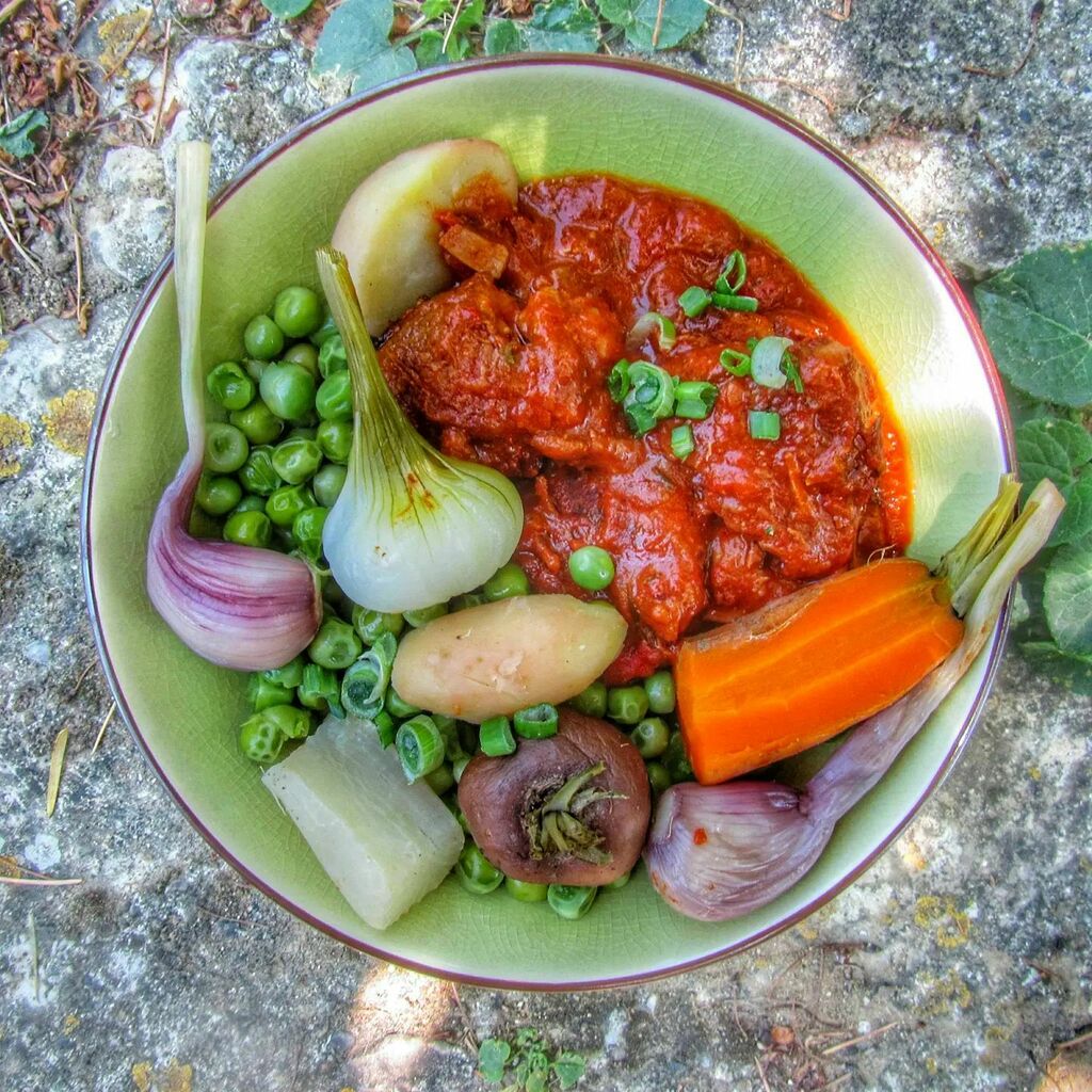 NAVARIN!
Mon navarin de veau aux petits légumes nouveaux. Cuisine française ❤️
#recettesurleblog #recipeoftheday #qualivores #locavore #frenchblogger #frenchfood #foodblogger #foodphotography #springfood #localfood #homecooking #veggies #navarin #ragout instagr.am/p/CdWJ9S5jcan/