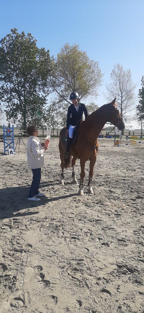 FredericDevos_'s tweet photo. Françoise Andries, maire déléguée de Ghyvelde et candidate suppléante était hier à la Ferme de Sainte Foy aux Moëres ainsi qu’aux commémorations de la fin de la Seconde guerre mondiale à l’occasion du 8 mai. Sur le terrain, nous sommes proches de vous. #Circo5914 #FredericDepute https://t.co/cWE0aX2Wfi