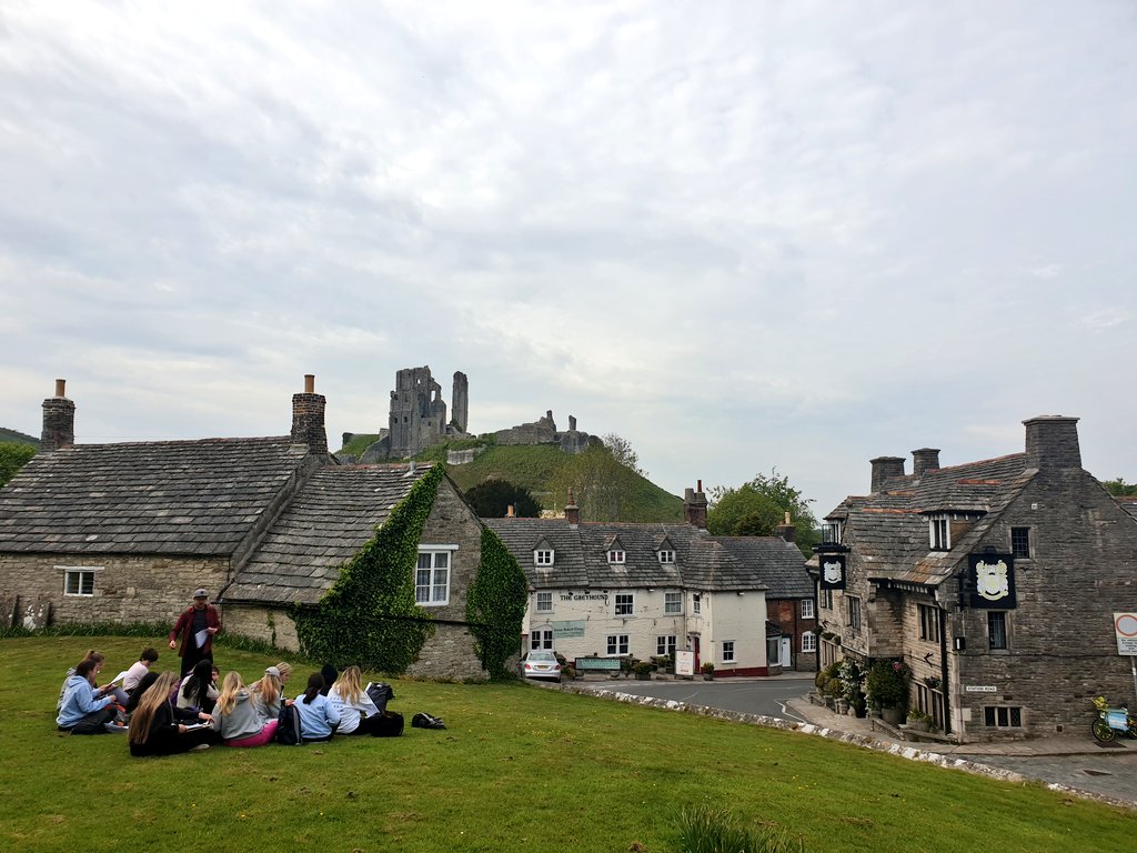 Dorset has some great coastal geography (goes without saying!), but we also have some interesting human geography as well. Year 12 <a href="/bromleyGeog/">Bromley High School Geography</a> studied 2 of these locations today. Rural vs urban quality of life and perception studies in Boscombe and Corfe Castle #geographyteacher