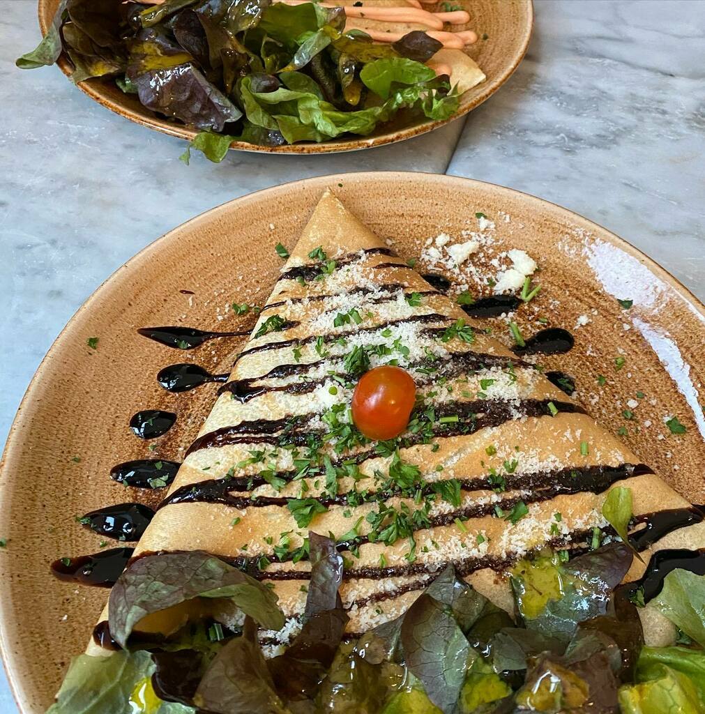 Always #delicious, always the same, amazing service and the outdoor seating on a #sunny day is everything ! This has to be a family favourite for #weekend #brunch - @french_affaire has so much to offer for everyone!! #vegan #glutenfree #healthy #vegetari… instagr.am/p/CdWOAIdta7G/