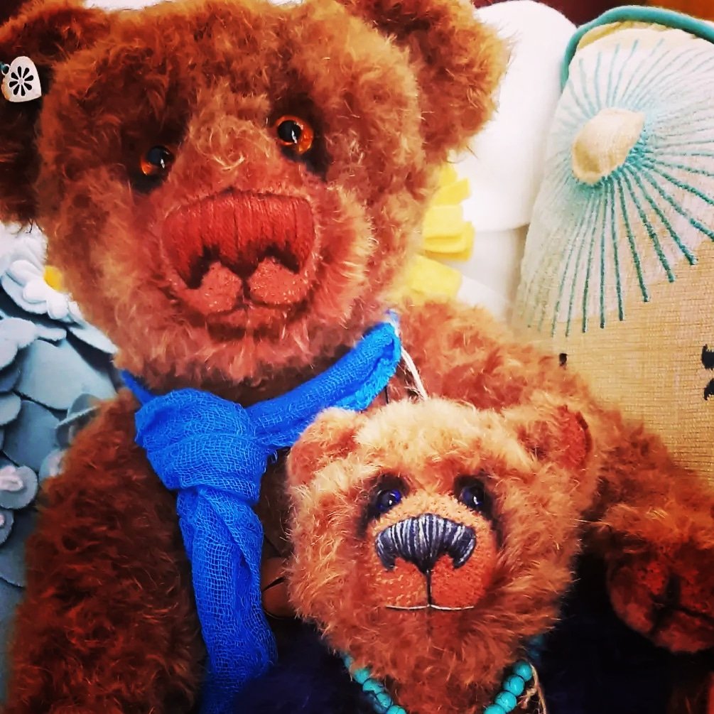 If you like #teddybears please come follow me and my teds on Instagram @daisybears_byalice where I do an occasional #giveaway #giveawayUK #Giveaways #teddybearartist #everyonelovesabear #hugabear #adoptabear