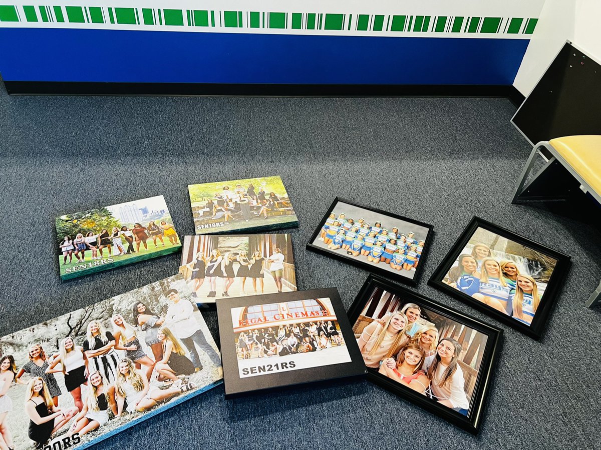 stingrayforsyth's tweet photo. 🚨CALLING ALL PAST SENIORS￼🚨 

If your athlete of yourself are in these pictures, we are GIVING them out on a first come-first serve basis. Moving date is getting closer and closer🤩🤩💙💚🤙🏼 

#TheStingrayAllstars #RAYStheStandard #biggymbiggerfamily #oneofakind #morethanagym https://t.co/krQro6gXYW
