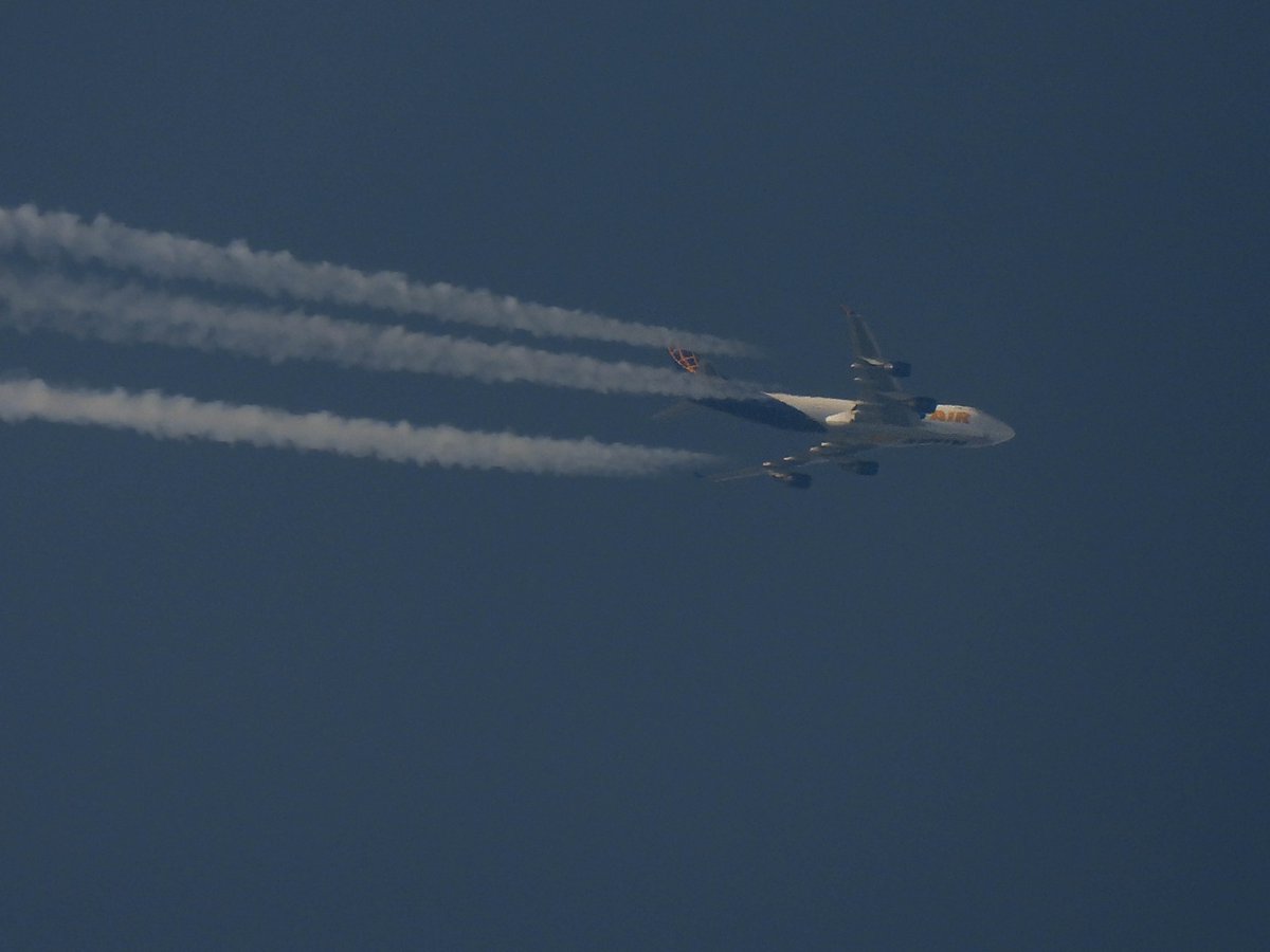 EHEH_Spotter's tweet photo. 🇺🇸Atlas Air Boeing 747-46N(F) N452PA as flight #CMB463 Dover  --> Frankfurt  @ FL370

and i missed the Ryanair moon cross 🤭

#NLspot #fail https://t.co/XcnvaFVQBX