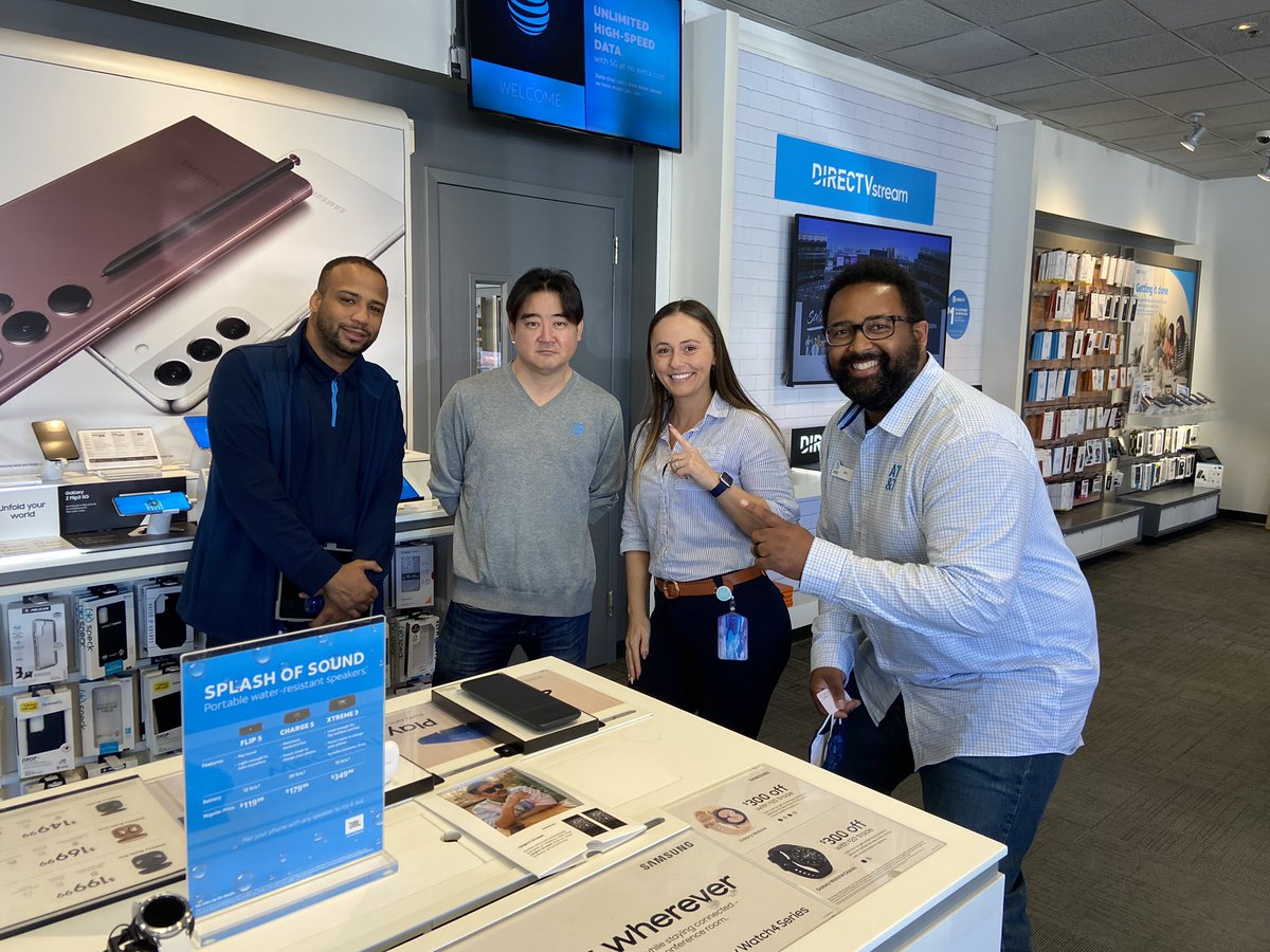 danielle_718x's tweet photo. Did someone say Business Expert? 🎉🎉Congrats to Jose and Rob on hitting and exceeding the Business Expert goal! 🎉🎉 Fort Lee understood the assignment!! @richmillle @Carlossilva_86 https://t.co/LdK4AQkhqV