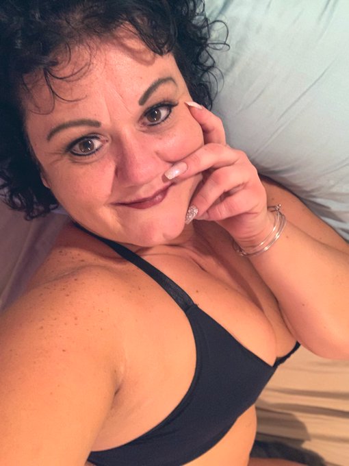 #milf #ContentCreator #onlyfans #MondayMood #LilyLessons https://t.co/mxNOuQQ3Dm https://t.co/YNHNWB<a href="/tag/milf"class="tags">#milf</a><a href="/tag/contentcreator"class="tags">#ContentCreator</a><a href="/tag/onlyfans"class="tags">#onlyfans</a><a href="/tag/mondaymood"class="tags">#MondayMood</a><a href="/tag/lilylessons"class="tags">#LilyLessons</a>