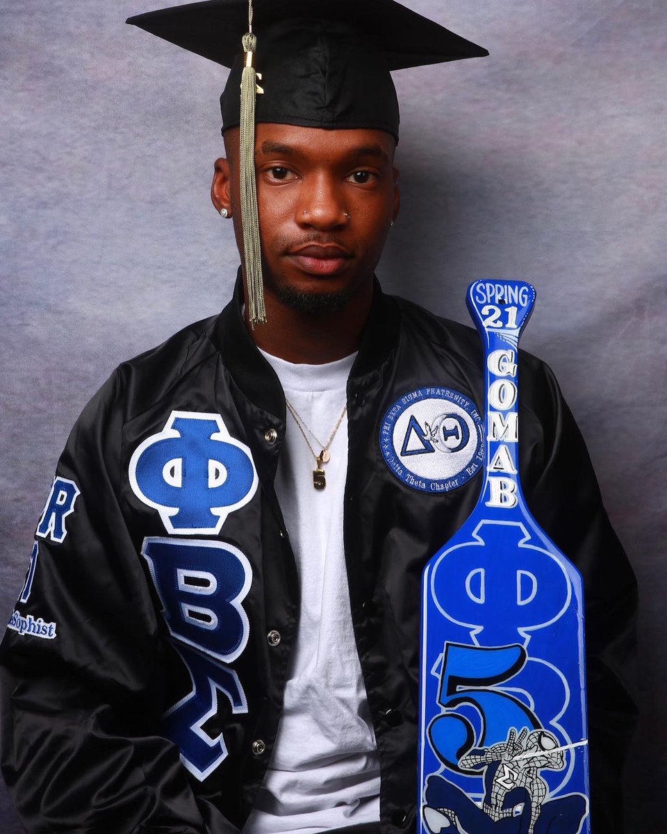 tjayislegendary's tweet photo. “intelligence plus character- that is the true goal of education” - martin luther king jr. 
.
.
.
4 DAYS TILL GRADUATION 😤 #MABMONDAY 🕊🤘🏾 https://t.co/U8MOswZ8CW