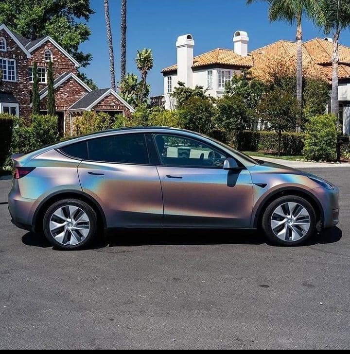Sarah0011223's tweet photo. I love it and I will always drive it, although my skills are like shit.😅@elonmusk https://t.co/BvyCL2wSWi