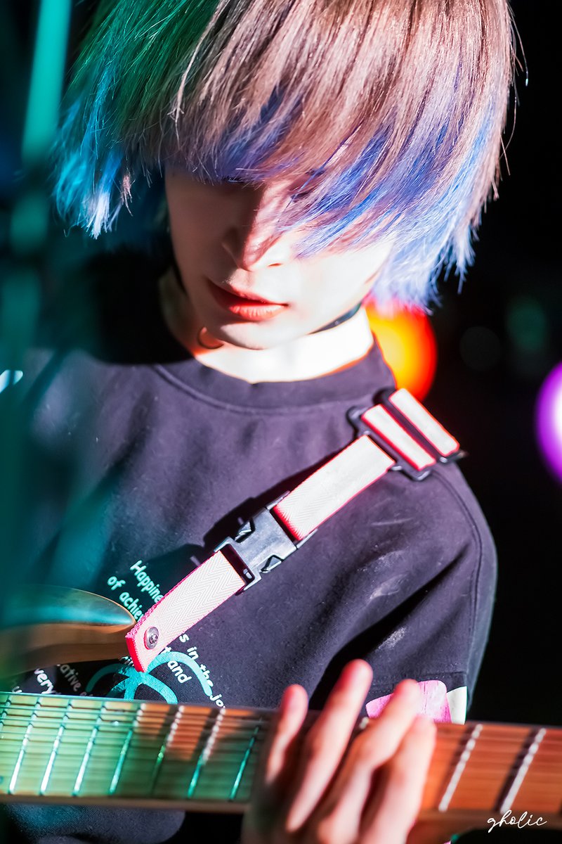 GUITARHOLICxxx's tweet photo. ⚡️⚡️⚡️⚡️
Yoel / Owl / 박영진 / 전진환
묘리 MYORI
220507 @클럽FF
#myori #묘리 https://t.co/YPIMFbbE8R