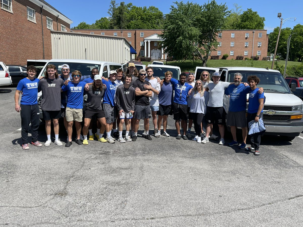 twbulldogs's tweet photo. And they’re off! @TWULacrosse has hit the road and is heading to the national tournament for the first time in program history! 
@DPASports @AACsports https://t.co/otgFvxbVyo