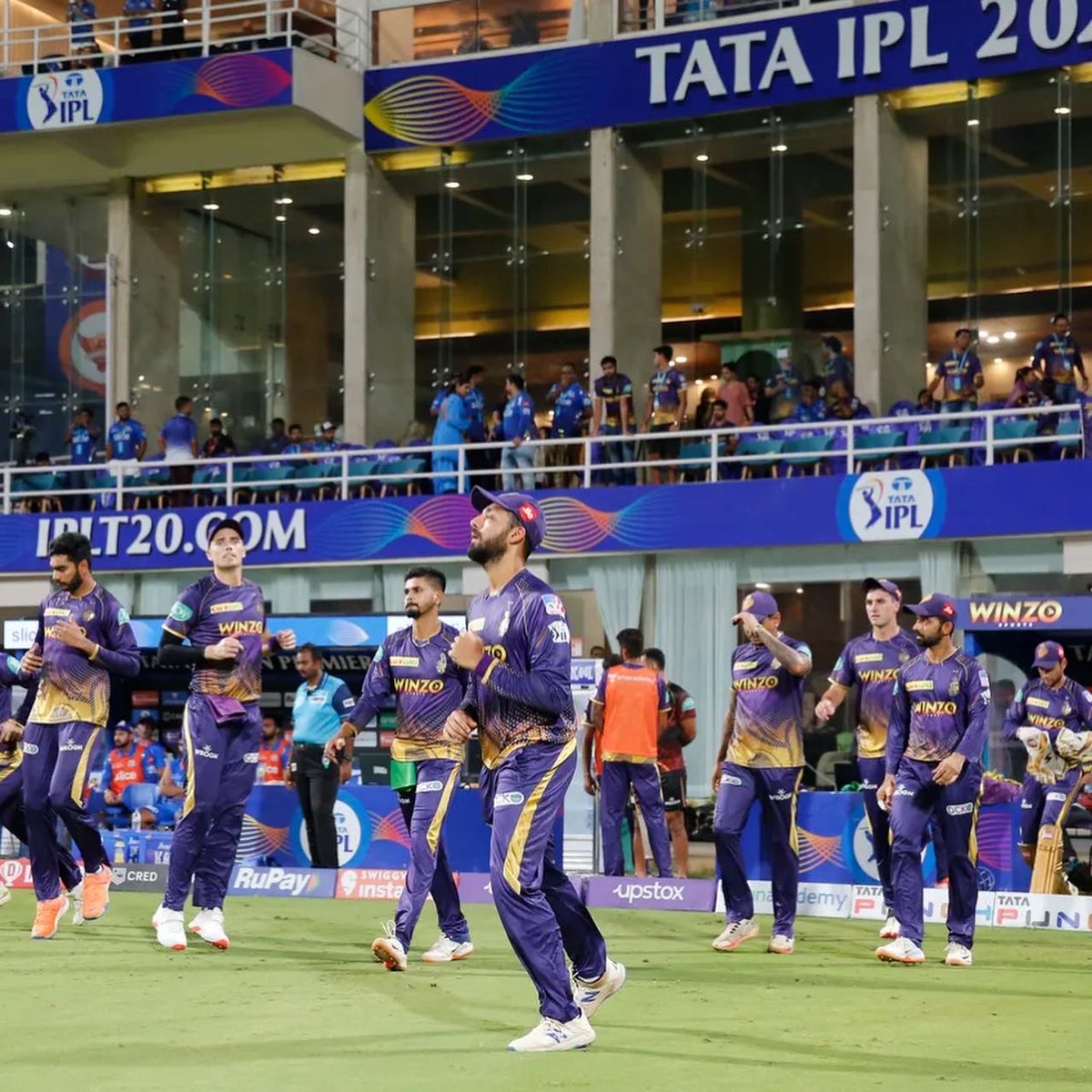 ShreyasIyer15's tweet photo. Showed up with plenty of fight but still work to do. Onto the next one 💜💛 https://t.co/Hd5lHPUH3b