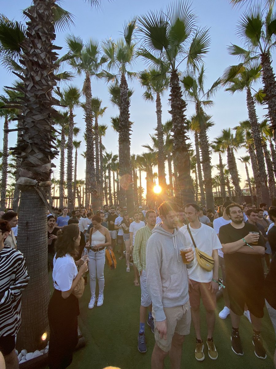 SumUpEng's tweet photo. #HackWeek 🚀🌴 https://t.co/9yc6ihff53