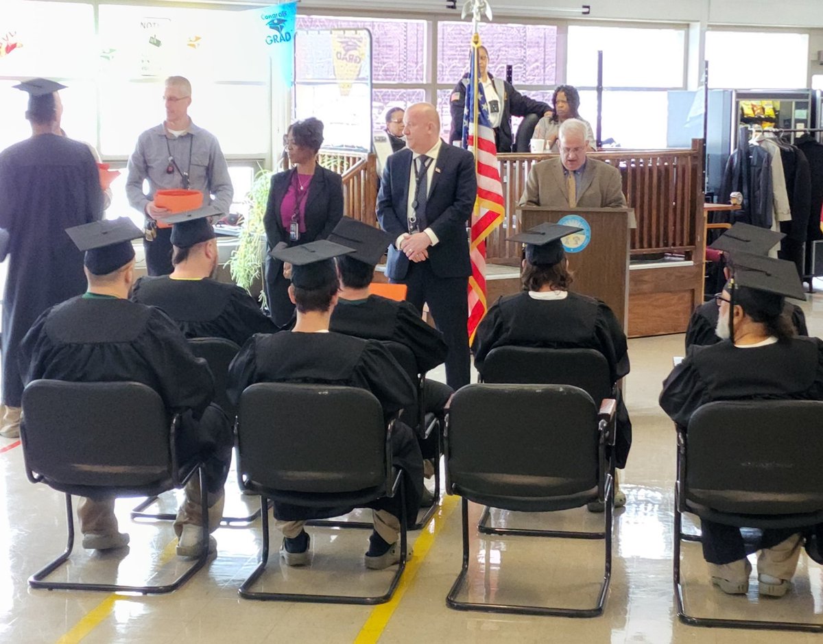 DRCOhio's tweet photo. Recently, Trumbull Correctional Institution hosted a graduation event. 22 students graduated from the Masonry Program, five students received a GED/high school diploma and four individuals received an associates degree from Sinclair College. https://t.co/7G8a6I1bky