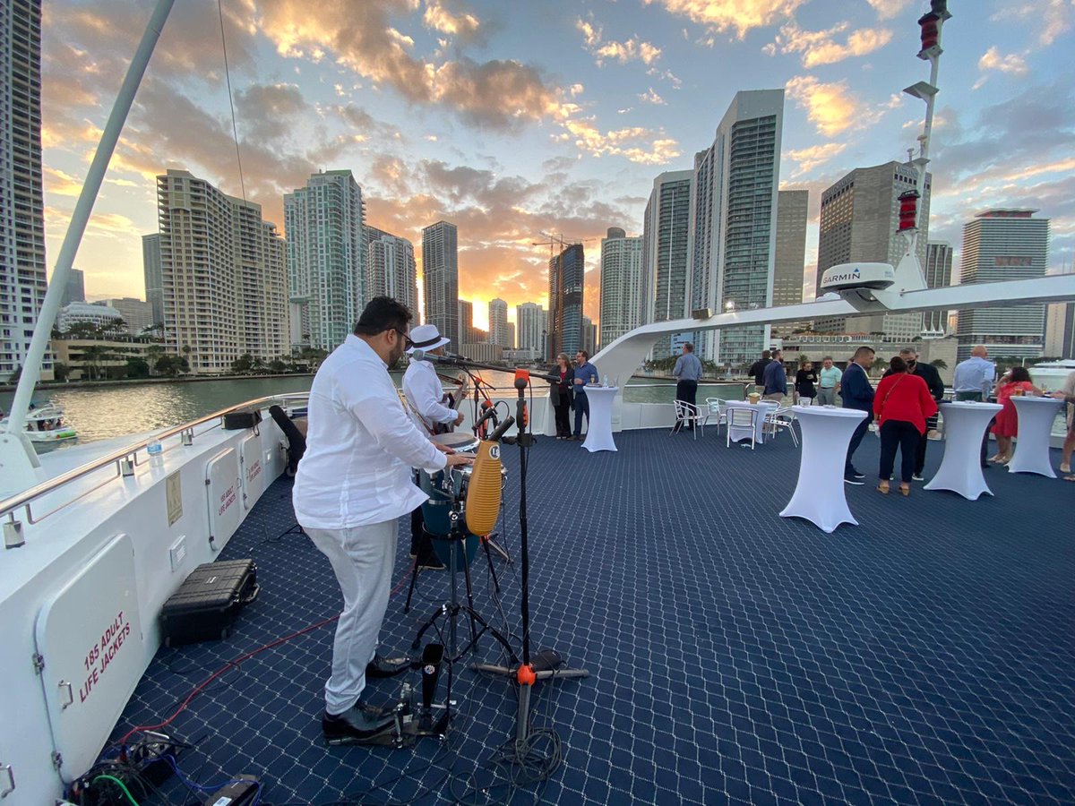 PrimeLuxuryRent's tweet photo. Have you ever seen Miami from the water on a mega yacht? Host your next event with Prime Luxury Rentals! #MiamiYachts #CorperateEvent https://t.co/xihBzsXYx0