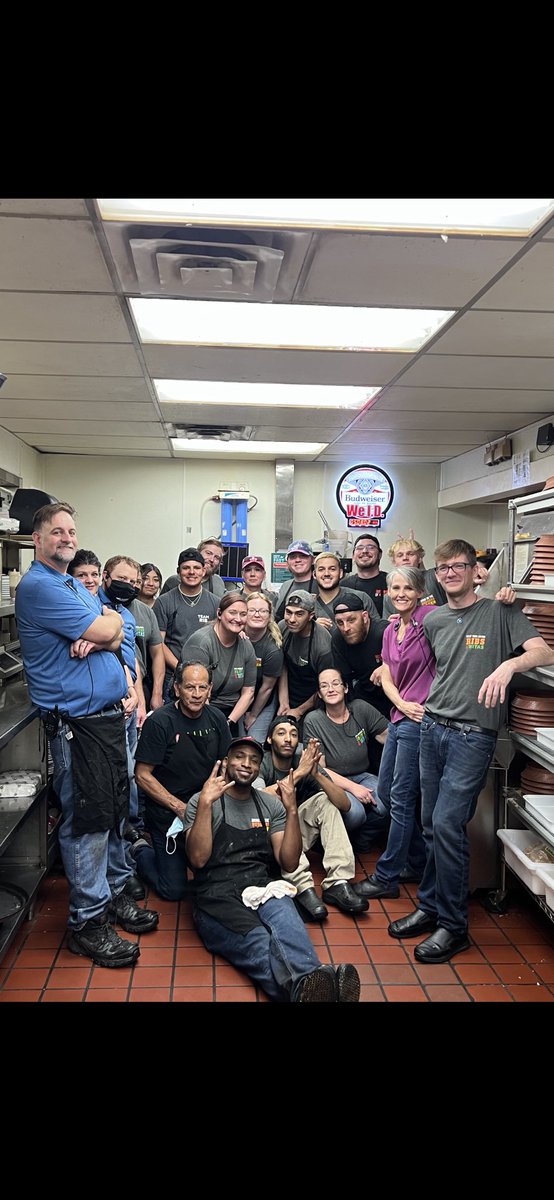 Shannon Snyder (@shannondawn1976) on Twitter photo Glad to have this team on Mothers Day! Not only did they make our guests feel special, they passed the love onto the moms working beside them!!! #chilislove <a href="/cu_jo76/">Curtis Johnson</a> Glad to have this team on Mothers Day! Not only did they make our guests feel special, they passed the love onto the moms working beside them!!! #chilislove <a href="/cu_jo76/">Curtis Johnson</a>