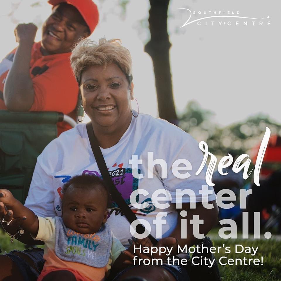 echomedianow's tweet photo. Yesterday we helped our #clients celebrate #MothersDay with their online communities by creating #brandedgraphics for them. 

Goodbye stock photos, hello #onbrand content 👋 https://t.co/4WpE4yjaMd