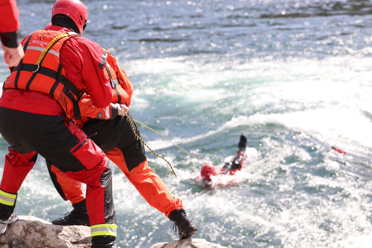 Trail Firefighters tweet media