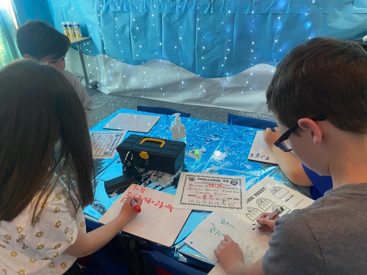 Only had one group escape, but they had a BLAST today! Super proud of these kids! ❤️ Can’t wait to share my room with the other 4th and 5th graders tomorrow, so they can get a chance to escape the Arctic Tundra. <a href="/DoDEA_Europe/">hacker 2</a> <a href="/breakoutEDU/">Breakout EDU</a> #dodea #teacher #learning