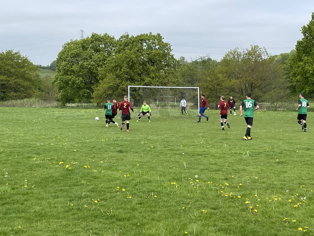 Kizzyetrance's tweet photo. Sunday 8th May 10:45ko
Match 220 of 2021/22
🏟 Brabyns Park
@MarpleVillaFC 0
@AvondaleAlbion 3
@EastCheshireSFL Division Two
#groundhopping #kizzyscornerpics #Cheshire #ECSFL #SundayLeague https://t.co/vysZYSxQNI